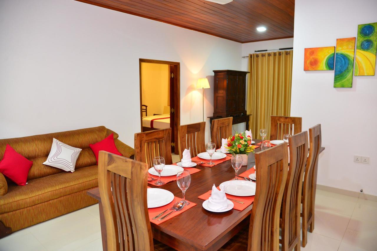 Bed and Breakfast Sunshine Greens Хиккадува Экстерьер фото